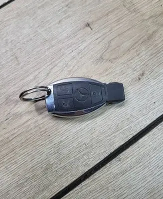 Mercedes-Benz A W176 Ignition key/card 