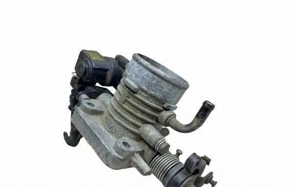 Hyundai Accent Throttle body valve 9600930001 48205B0065830