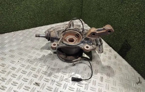 Renault Master III Front wheel hub spindle knuckle