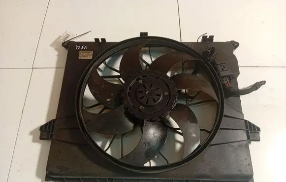 Mercedes-Benz R W251 Radiator cooling fan shroud A1645000493