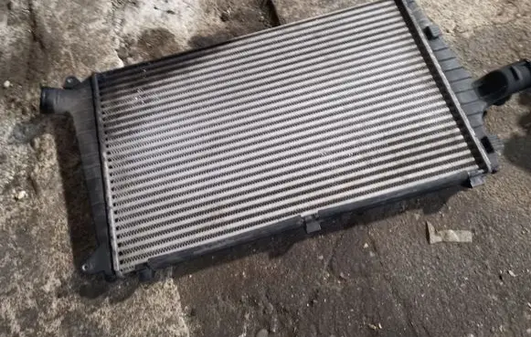 Audi A6 S6 C5 4B Intercooler radiator 4B0125805F