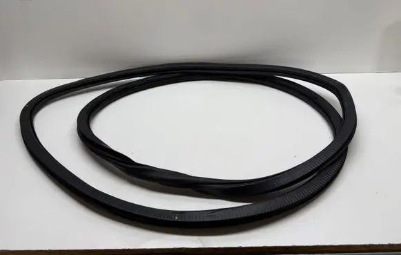 Chrysler Pacifica Rubber seal front door (on door)