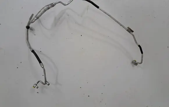 BMW M3 e92 Air conditioning (A/C) pipe/hose 9151740 9122622