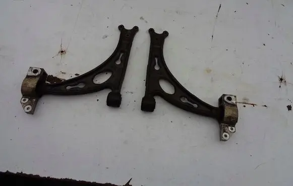 Mercedes-Benz C AMG W205 Front lower control arm/wishbone