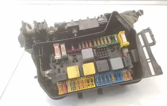 Mercedes-Benz B W246 W242 Fuse module A2469980601