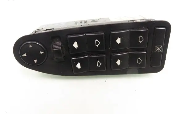 BMW 5 E39 Electric window control switch 8368966