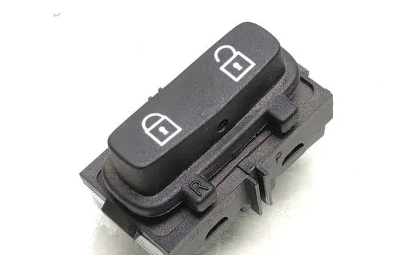 Volvo V70 Central locking switch button 30710476