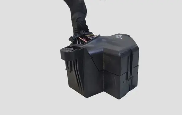 Volkswagen PASSAT B6 Fuse module 45206487