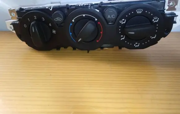 Ford Focus Climate control unit 7M5T19980BB 69607333 7M5T