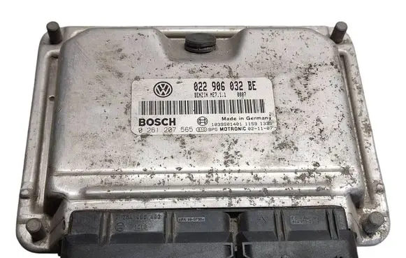 Volkswagen Touareg I Engine control unit/module 022906032BE 0261207565 1039S01401