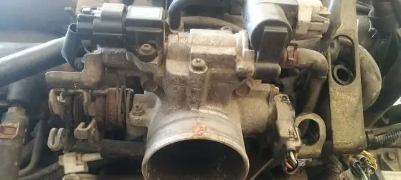 Subaru Forester SF Throttle valve
