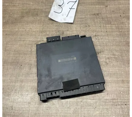 Mercedes-Benz S W220 Seat control module 2208205585