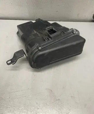BMW 5 F10 F11 Front trunk storage compartment 3427