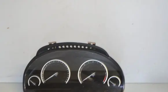 Speedometer (instrument cluster)