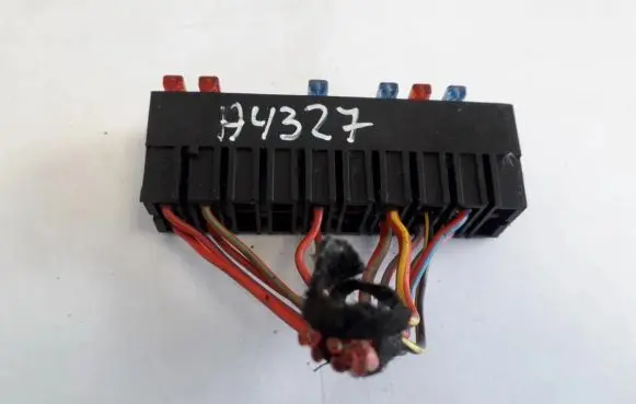 Audi A6 S6 C6 4F Fuse 4d0937501