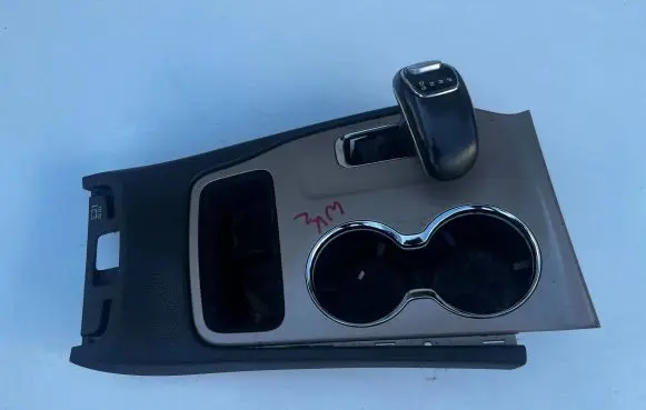 Jeep Cherokee Gear lever shifter trim leather/knob
