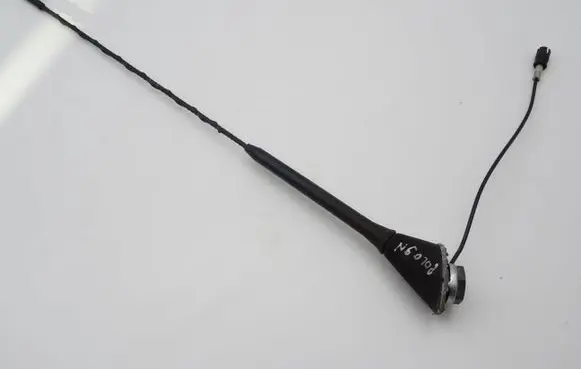 Volkswagen Polo IV 9N3 Radio antenna 1J0035505A