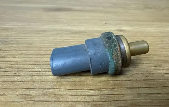 Skoda Octavia Mk2 (1Z) Coolant temperature sensor 