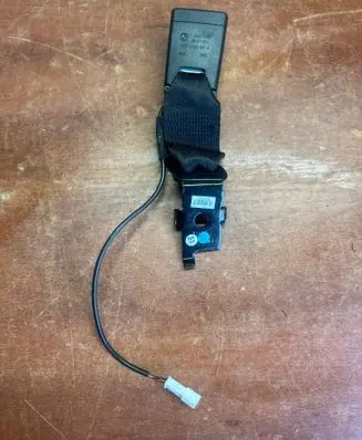 BMW X6 F16 Middle seatbelt buckle (rear) 7344695 2810712017