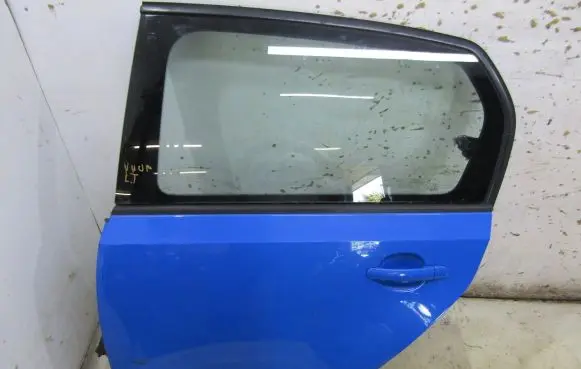 Volkswagen Up Rear door