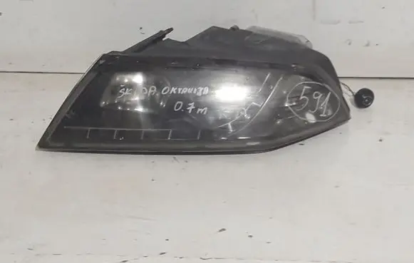 Skoda Octavia Mk2 (1Z) Headlight/headlamp
