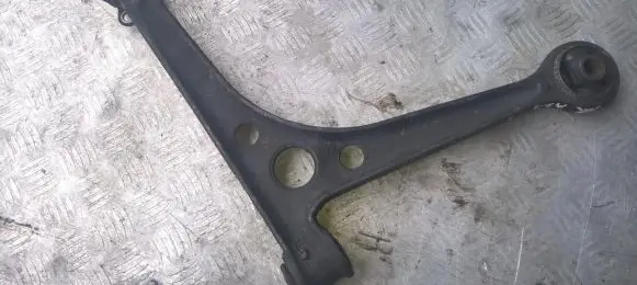 Front lower control arm/wishbone