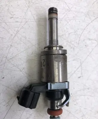 Mazda 3 III Fuel injector PE0113250B