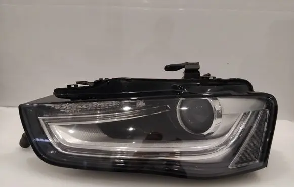 Audi A4 S4 B8 8K Headlight/headlamp 8K0941005D 030127567105 LE10D6235