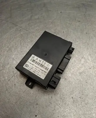 Mercedes-Benz E W211 Tow bar trailer control unit/module 0315457232 5DS00810201