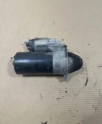 Mercedes-Benz B W245 Starter motor A0051517401