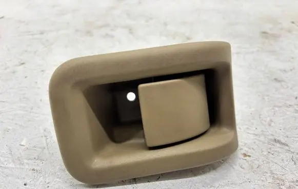 Volvo S80 Engine bonnet (hood) release handle 30779851