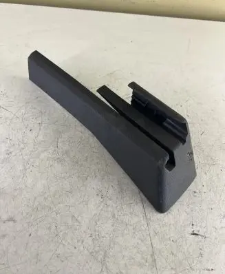 Volkswagen Touareg I Front passenger seat rail trim 7L0881480C