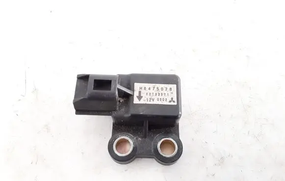 Mitsubishi Pajero Airbag deployment crash/impact sensor MR475078 X2T22371