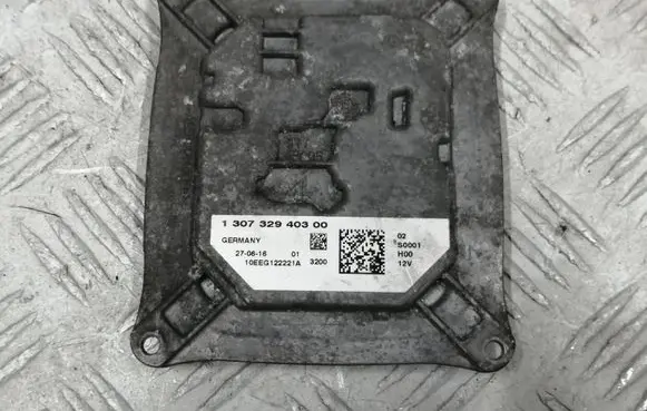Peugeot 308 Xenon control unit/module 130732940300 10EEG122221A