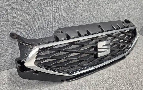 Seat Leon IV Front grill 5FA