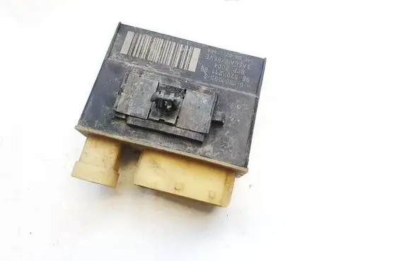 Citroen C5 Coolant fan relay 9652021180