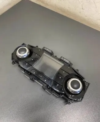 Nissan Juke I F15 Climate control unit 248451KB0A