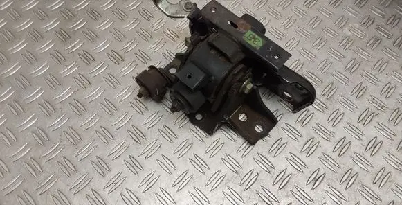 Toyota RAV 4 (XA30) Gearbox mount 