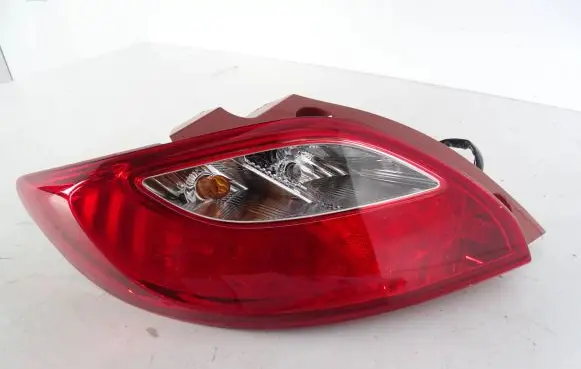 Mazda 2 Rear/tail lights D65151160 K2442