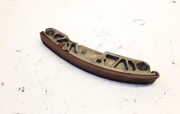 Audi A6 S6 C6 4F Slide rail for timing chain 059109469F