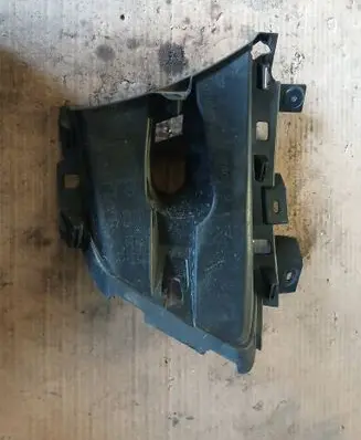 Front bumper mounting bracket