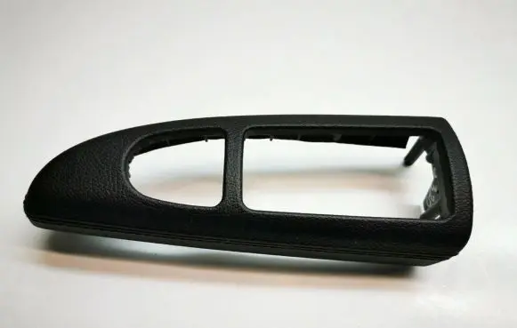 Mercedes-Benz S W221 Front door window switch trim A2217200489