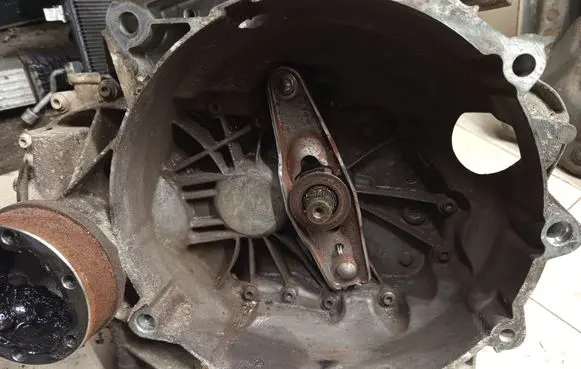 Volkswagen Touran I Manual 5 speed gearbox FVF