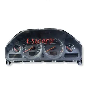 Volvo XC90 Speedometer (instrument cluster) 8673268 8602759 69294860T