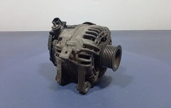Toyota Avensis Verso Generator/alternator 270600H070