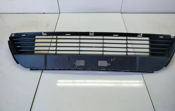 Front bumper lower grill