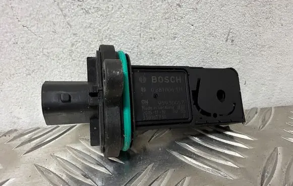Opel Mokka Mass air flow meter 0281006311 339167734 95930057