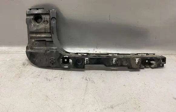 BMW X3 G01 Rear bumper mounting bracket 7400665