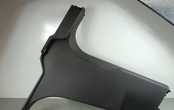 Alfa Romeo Stelvio (B) pillar trim (bottom) 156138245 B985 STP10646