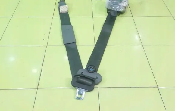 Ford Ranger Front seatbelt PRZOD 17AB127